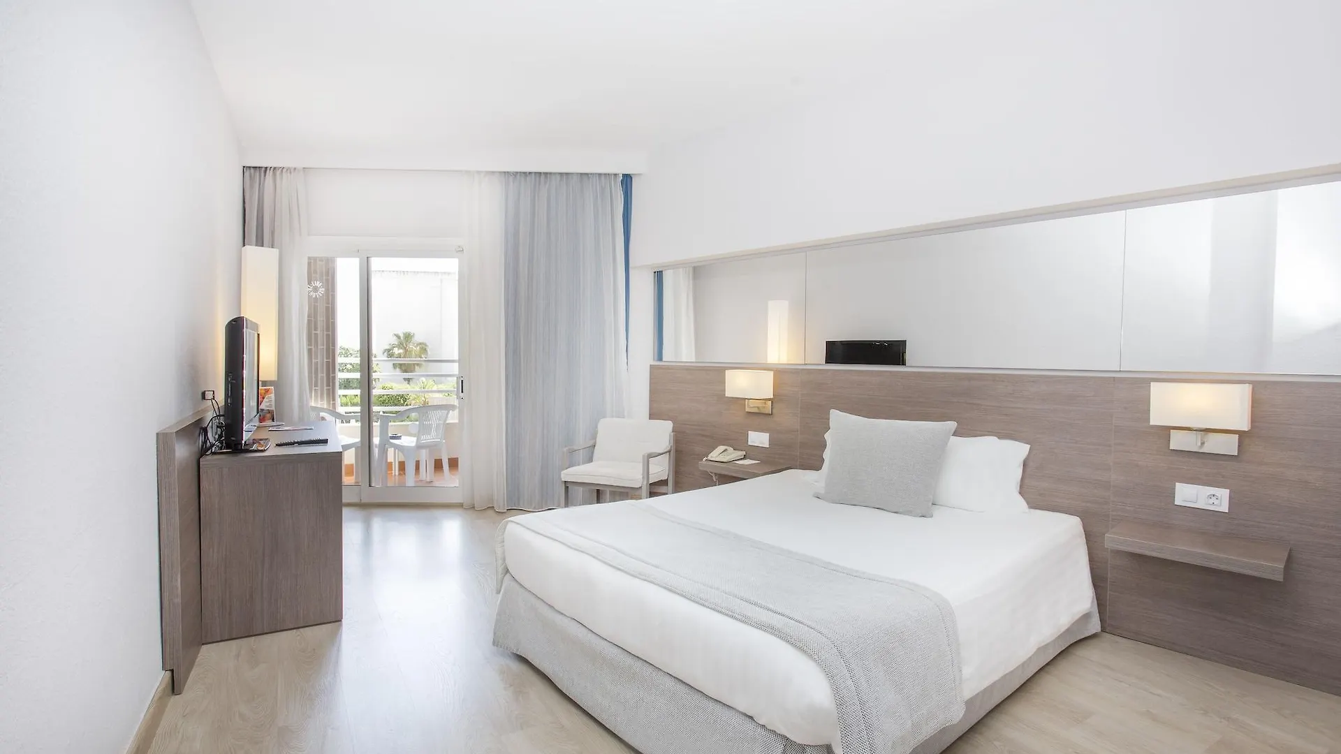 Отель Be Live Experience Costa Palma (Adults Only) Cala Major