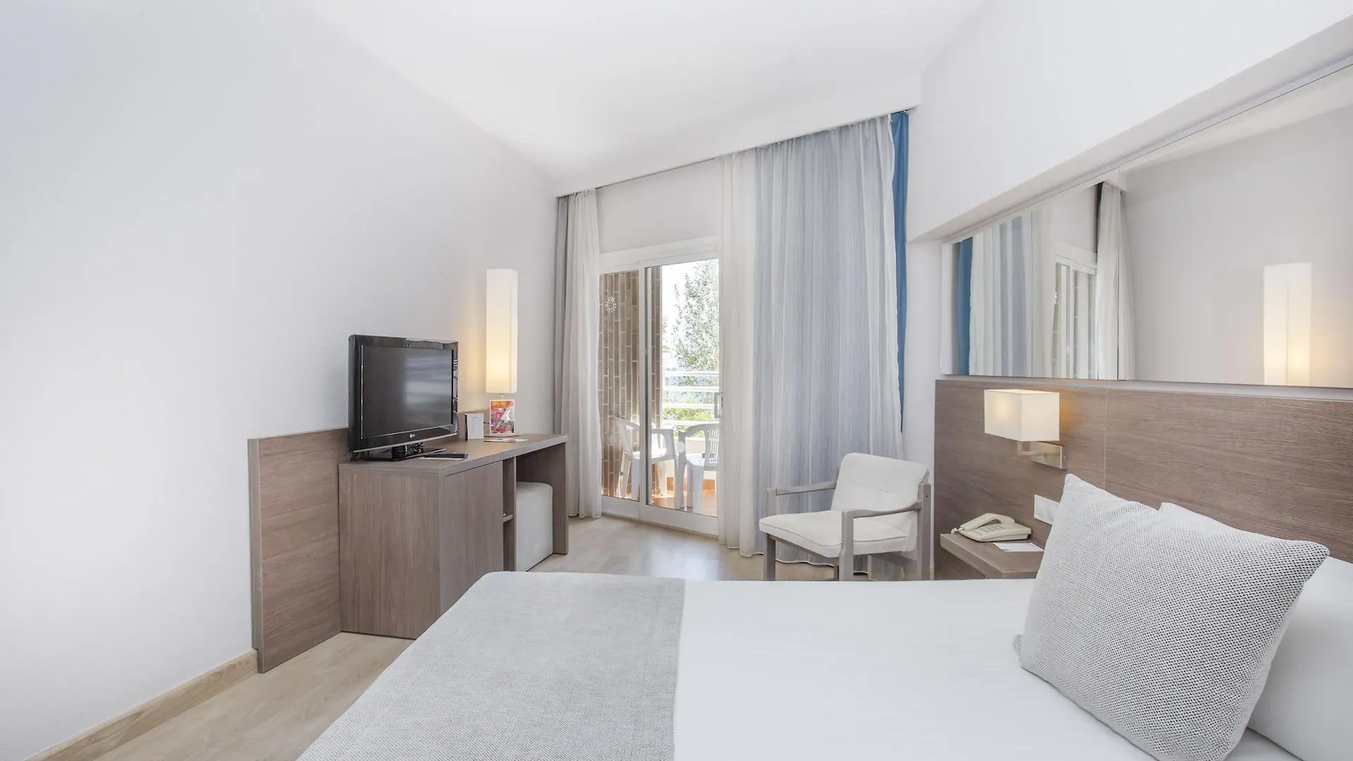 Отель Be Live Experience Costa Palma (Adults Only) Cala Major  4*, Cala Major (Mallorca) Испания
