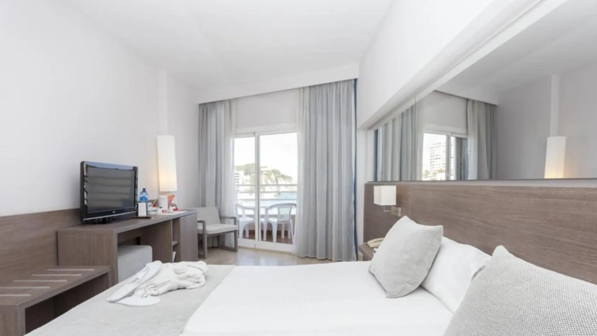Отель Be Live Experience Costa Palma (Adults Only) Cala Major  4*, Cala Major (Mallorca) Испания